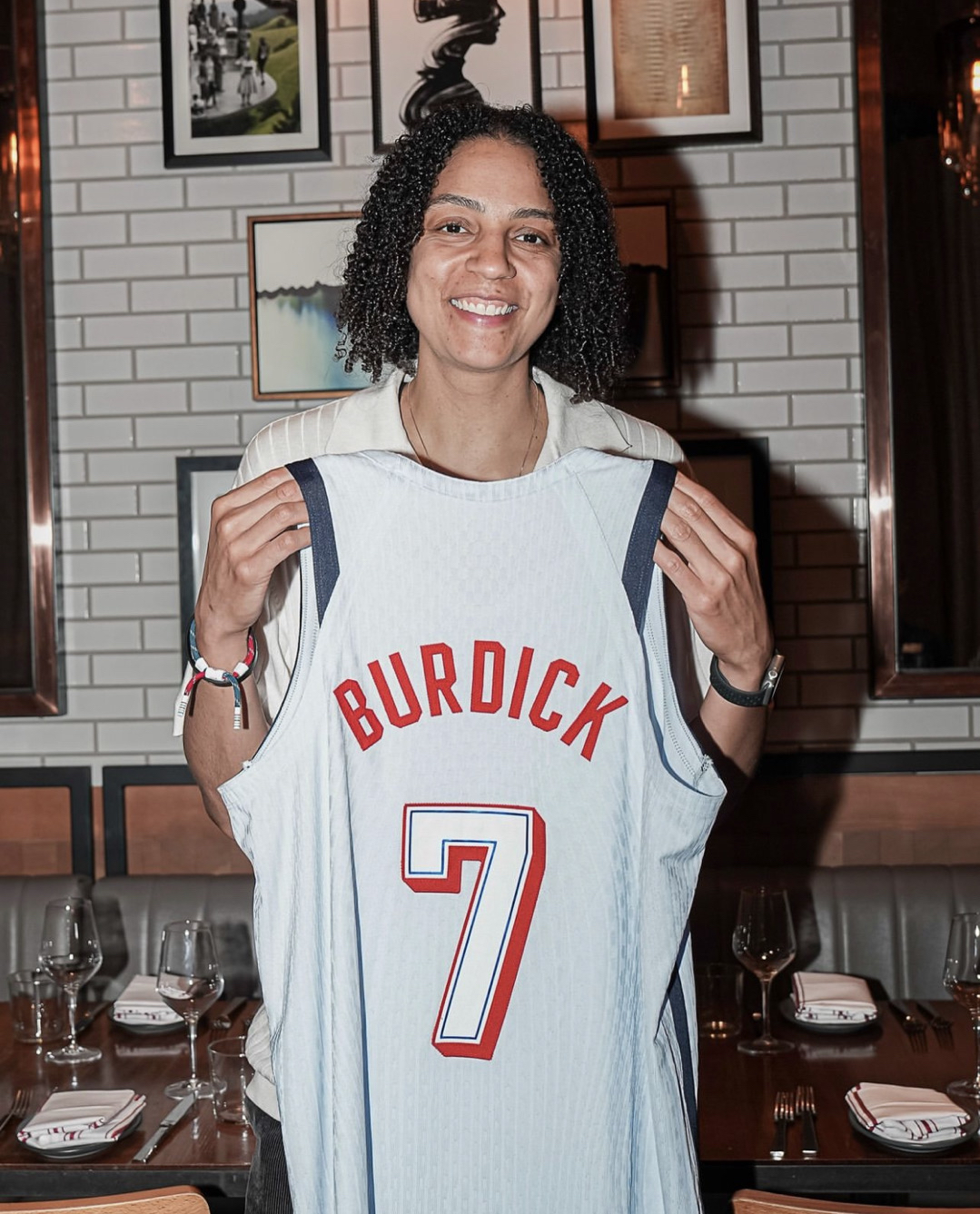 上海海港窗口期外线爆发转会期新奥尔良鹈鹕调整名单以备全明星赛,媒体一致点评:波特兰开拓者窗口期扳平良机 上海海港窗口期外线爆发转会期新奥尔良鹈鹕调整名单以备全明星赛,媒体一致点评:波特兰开拓者窗口期扳平良机